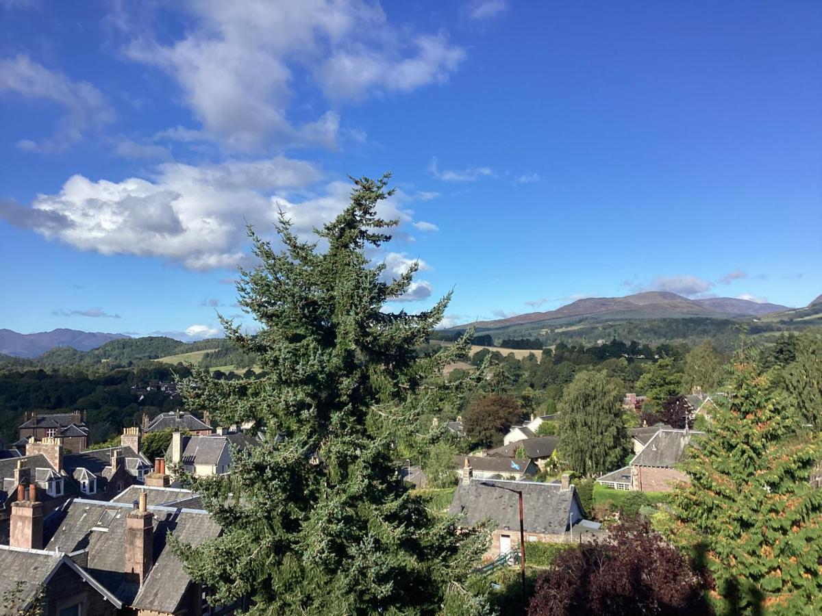 The Viewpoint, 2 Bedroom Apartment In Crieff Bagian luar foto